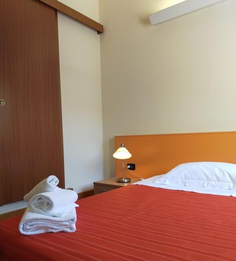 Accanto Al Centro B&B Prato  Ngoại thất bức ảnh