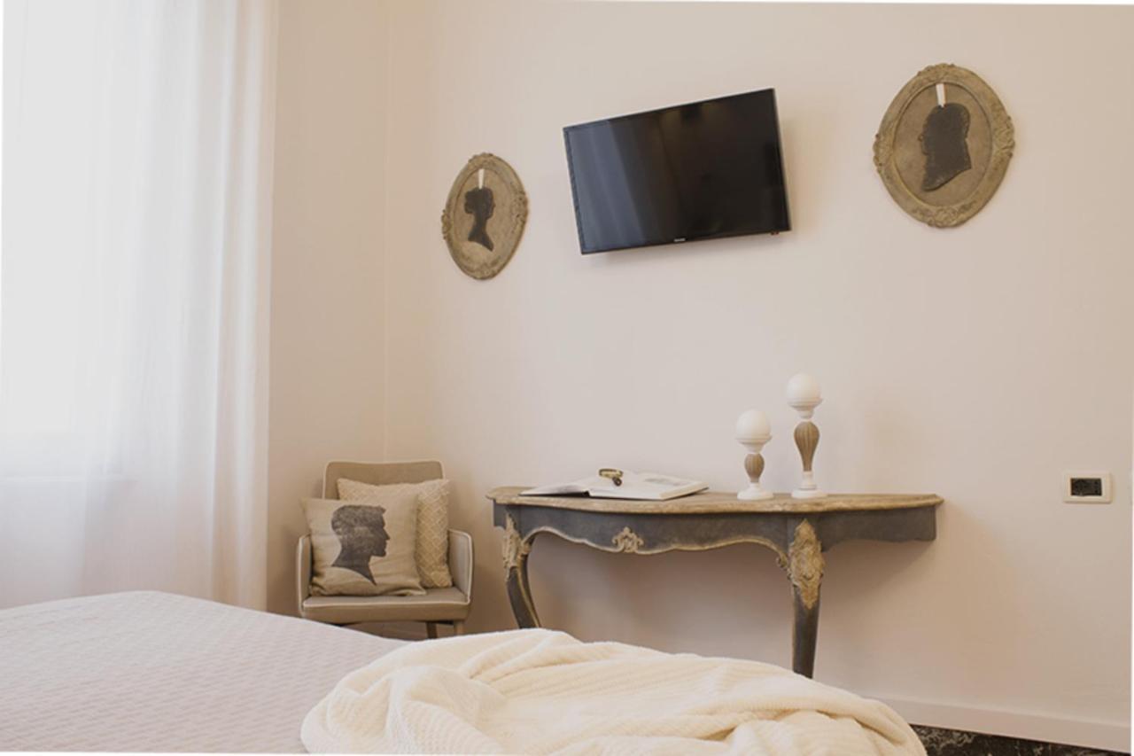 Accanto Al Centro B&B Prato  Ngoại thất bức ảnh