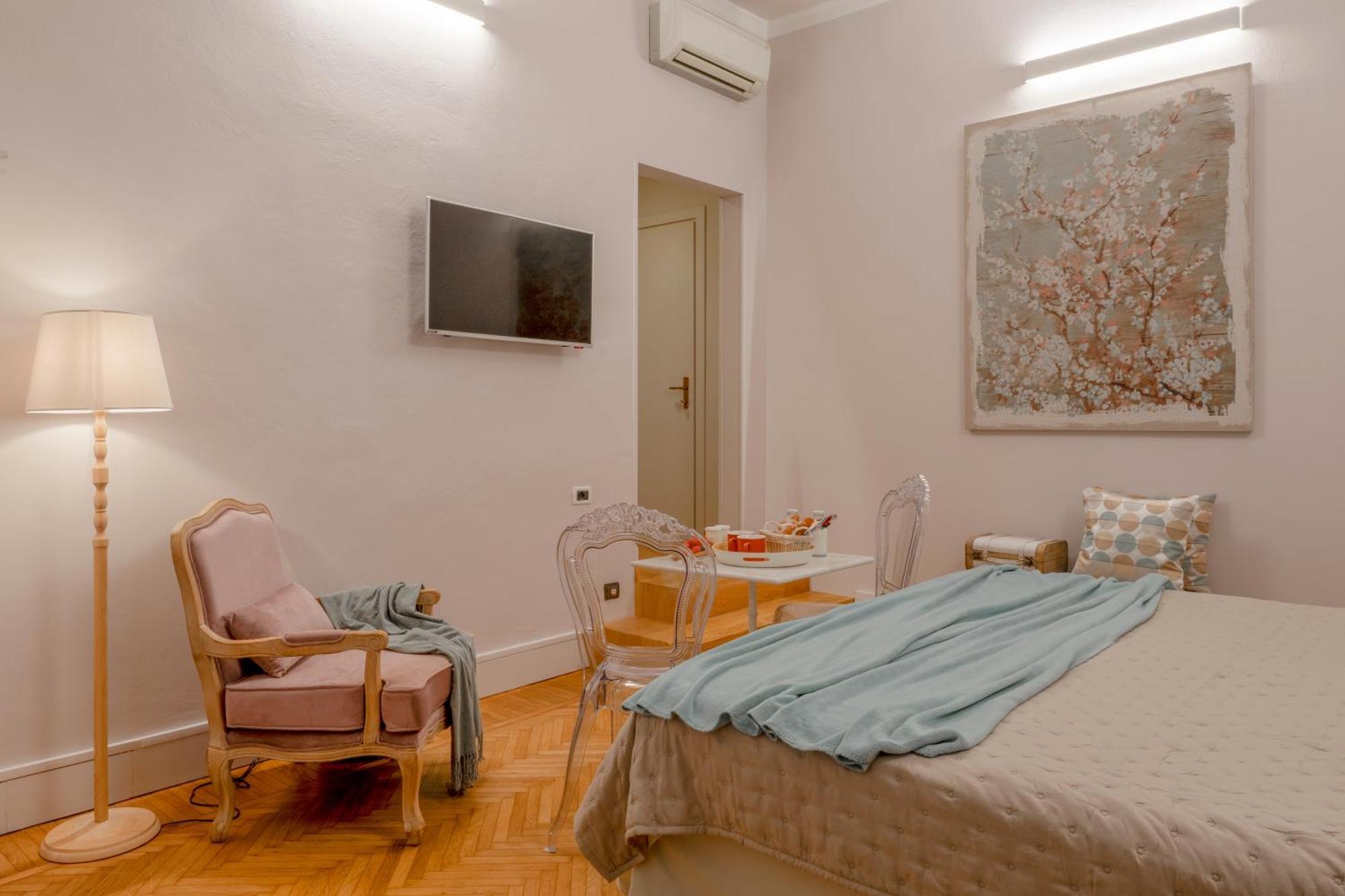 Accanto Al Centro B&B Prato  Ngoại thất bức ảnh